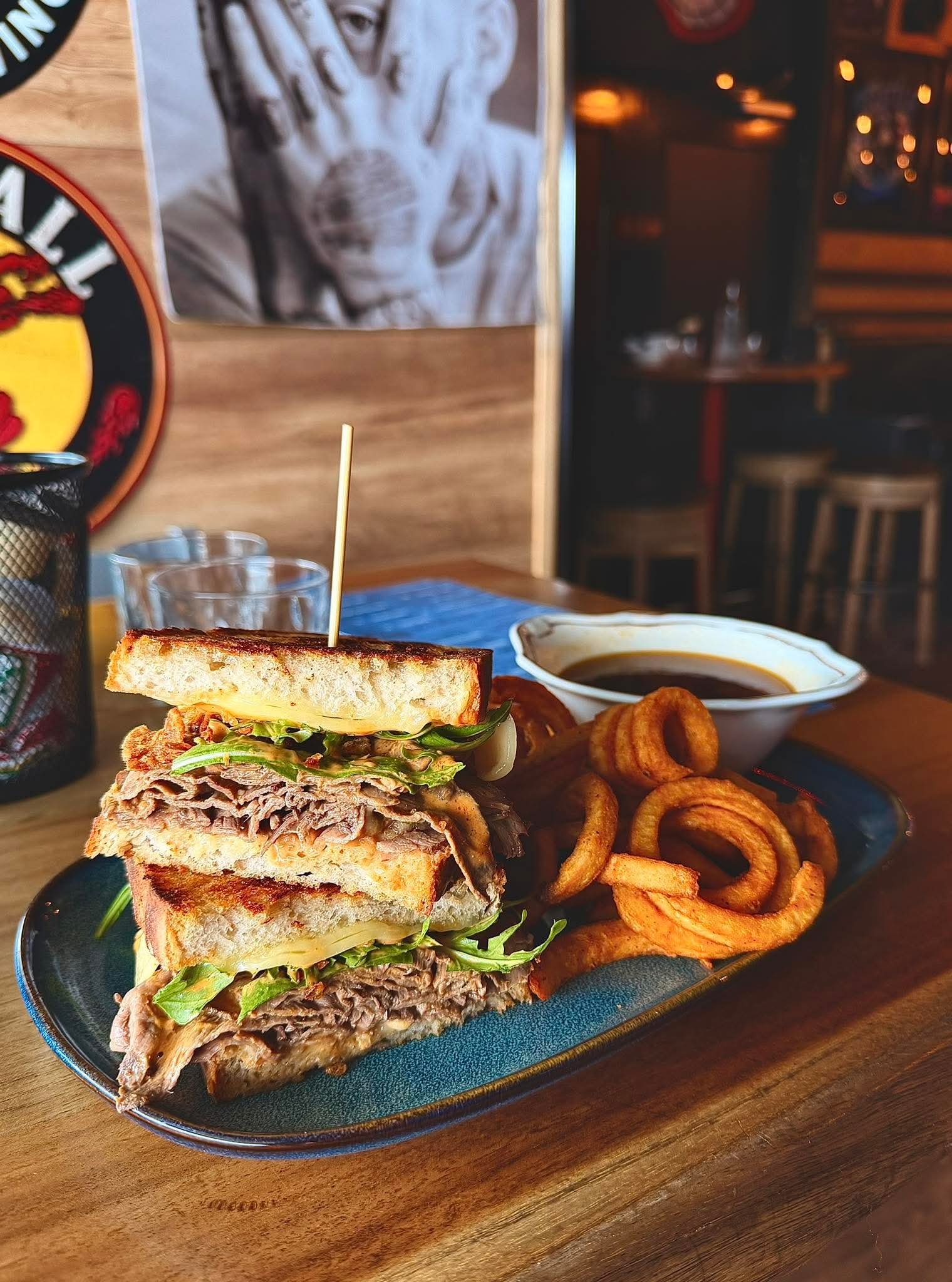 Le Gouvernail Taverne Sportive (La Cale)